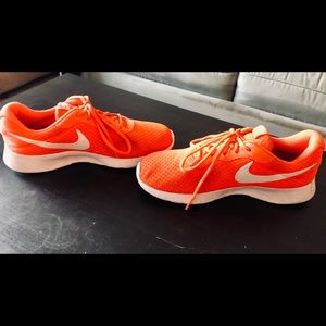 Nike Tanjun Casual Sneakers